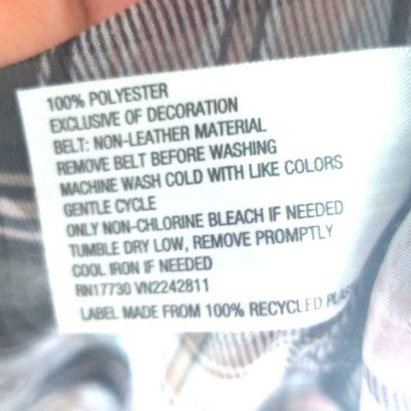 Top plaid lightweight 3/4 roll up short sleeve pull over Med - Picture 4 of 5